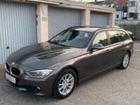 gebraucht BMW 318 d, Aut., Xenon, Nav., SHZ., AHKP., Tempom., Startst., EKof