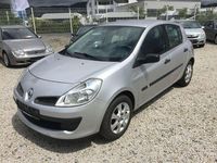 Gebraucht Renault Clio II Expression 88 PS (64 kW) 2005 Silber Limousine