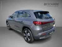 Gebraucht Mercedes EQA250+ Progressive 139 kW (190 PS) 2023 Metalliclack mountaingrau SUV