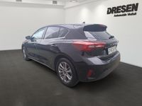 Używany Ford Focus Titanium 125 KM (91 kW) 2023 Czarny Sedan/Limuzyna