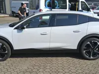 Neu Peugeot 408 Allure 136 PS (100 kW) 2026 Okenit weiß SUV