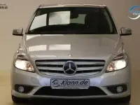 Gebraucht Mercedes B180 122 PS (89 kW) 2012 Silber Kleinwagen