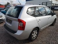 Gebraucht Kia Carens Basis 144 PS (105 kW) 2007 Silber Van / Kleinbus