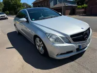 Gebraucht Mercedes E350 231 PS (169 kW) 2009 Silber Coupé