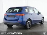 Usata Mercedes B220 190 CV (139 kW) 2024 Blu Monovolume