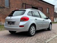 Gebraucht Renault Clio II 101 PS (74 kW) 2009 Silber Kleinwagen