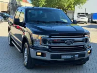 Używany Ford V8 401 KM (294 kW) 2018 Czarny SUV