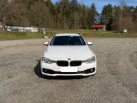Gebraucht BMW 330 Advantage 258 PS (189 kW) 2018 Weiß Kombi