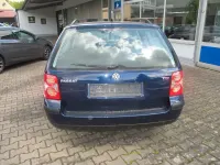 Second-hand VW Passat Trendline 101 CP (74 kW) 2002 Albastru Break