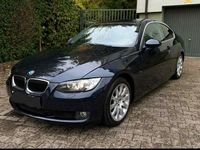 Gebraucht BMW 325 200 PS (147 kW) 2009 Blau Coupé