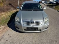 Gebraucht Toyota Avensis Team 126 PS (92 kW) 2009 Silber Kombi