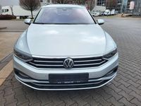 Gebraucht VW Passat 150 PS (110 kW) 2020 Grau Limousine