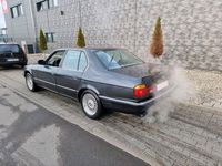 gebraucht BMW 750 i E32 "Scheunenfund" Projekt Motor Getriebe läuft