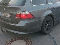 Gebraucht BMW 525 163 PS (119 kW) 2006 Grau Kombi