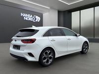 Gebraucht Kia Ceed Spirit 140 PS (102 kW) 2018 Weiss / deluxe white (metallic) Kleinwagen