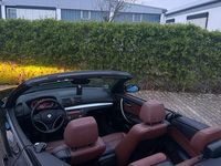 Gebraucht BMW 118 Cabriolet Sport Line 143 PS (105 kW) 2008 Schwarz Cabrio