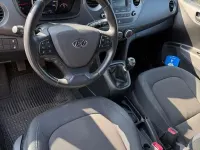 Gebraucht Hyundai i10 67 PS (49 kW) 2018 Schwarz Kleinwagen