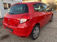 Gebraucht Renault Clio III 75 PS (55 kW) 2014 Rot