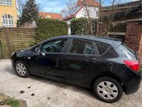 Gebraucht Opel Astra 87 PS (63 kW) 2010 Schwarz Kleinwagen