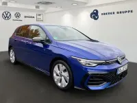 Gebraucht VW Golf VIII R-line 150 PS (110 kW) 2025 Lapiz blue metallic Limousine