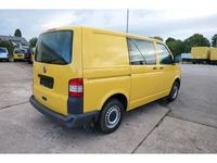 Gebraucht VW T5 84 PS (61 kW) 2011 Ginstergelb r1032 Van