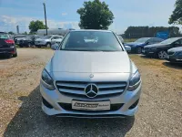 Gebraucht Mercedes B180 122 PS (89 kW) 2015 Silber Kleinwagen