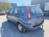 Second-hand Ford Fusion 80 CP (58 kW) 2006 Albastru Hatchback