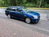 gebraucht Toyota Avensis 2.2 Cat. Executive