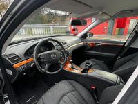 Gebraucht Mercedes E280 231 PS (169 kW) 2006 Schwarz Limousine