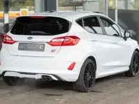 Gebraucht Ford Fiesta ST 200 PS (147 kW) 2020 Weiß Kleinwagen