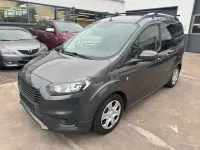 Gebraucht Ford Tourneo Courier Trend 101 PS (74 kW) 2018 Grau Van / Kleinbus
