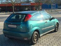 Gebraucht Ford Focus Trend 101 PS (74 kW) 2000 Grün Limousine