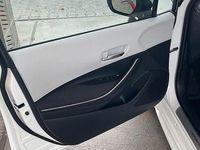 Gebraucht Toyota Corolla Team 116 PS (85 kW) 2021 Weiß Limousine