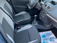 Gebraucht Renault Clio III 74 PS (54 kW) 2011 Blau Kleinwagen