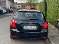 Usata Kia Ceed 122 CV (89 kW) 2007 Nero Utilitaria