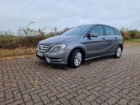 Gebraucht Mercedes B180 122 PS (89 kW) 2012 Grau Van / Kleinbus