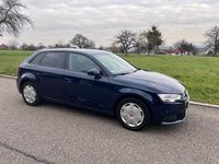 Gebraucht Audi A3 Comfort 116 PS (85 kW) 2017 Blau Limousine