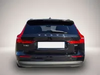 Gebraucht Volvo V60 197 PS (144 kW) 2025 Schwarz Kombi