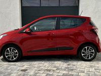 Gebraucht Hyundai i10 Style 87 PS (63 kW) 2017 Rot Kleinwagen