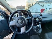 Gebraucht Mazda 2 75 PS (55 kW) 2011 Schwarz Kleinwagen