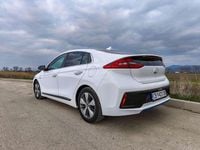 Gebraucht Hyundai Ioniq Trend 105 PS (77 kW) 2019 Weiß Kleinwagen