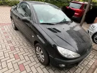 Gebraucht Peugeot 206 CC 106 PS (77 kW) 2000 Schwarz Cabrio
