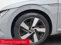 Gebraucht VW Arteon 150 PS (110 kW) 2023 Grau Kombi