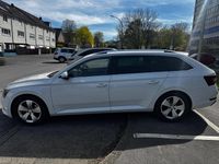 Gebraucht Skoda Superb Style 180 PS (132 kW) 2018 Weiß Kombi