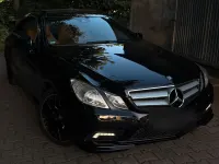 Gebraucht Mercedes E250 AMG 204 PS (150 kW) 2009 Schwarz Coupé
