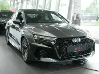 Neu Audi RS3 Ambiente 400 PS (294 kW) 2026 Daytonagrau perleffekt Limousine