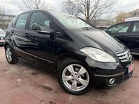 Gebraucht Mercedes A180 109 PS (80 kW) 2011 Schwarz Limousine