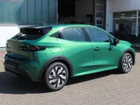 Neu Renault Clio V Evolution 114 PS (83 kW) 2026 Absolut grün Limousine