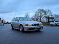 Gebraucht BMW 530 193 PS (141 kW) 2001 Silber Limousine