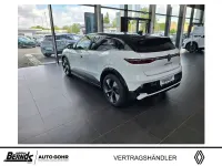 Gebraucht Renault Megane E-Tech Komfort 160 kW (218 PS) 2026 Arktisweiß/dach in blackpear Limousine